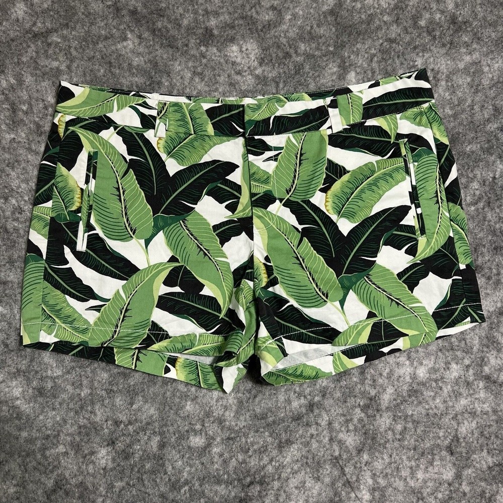 JCP Shorts Women's 14 Chino Green Banana Leaf Tropical Vacation Resortwear